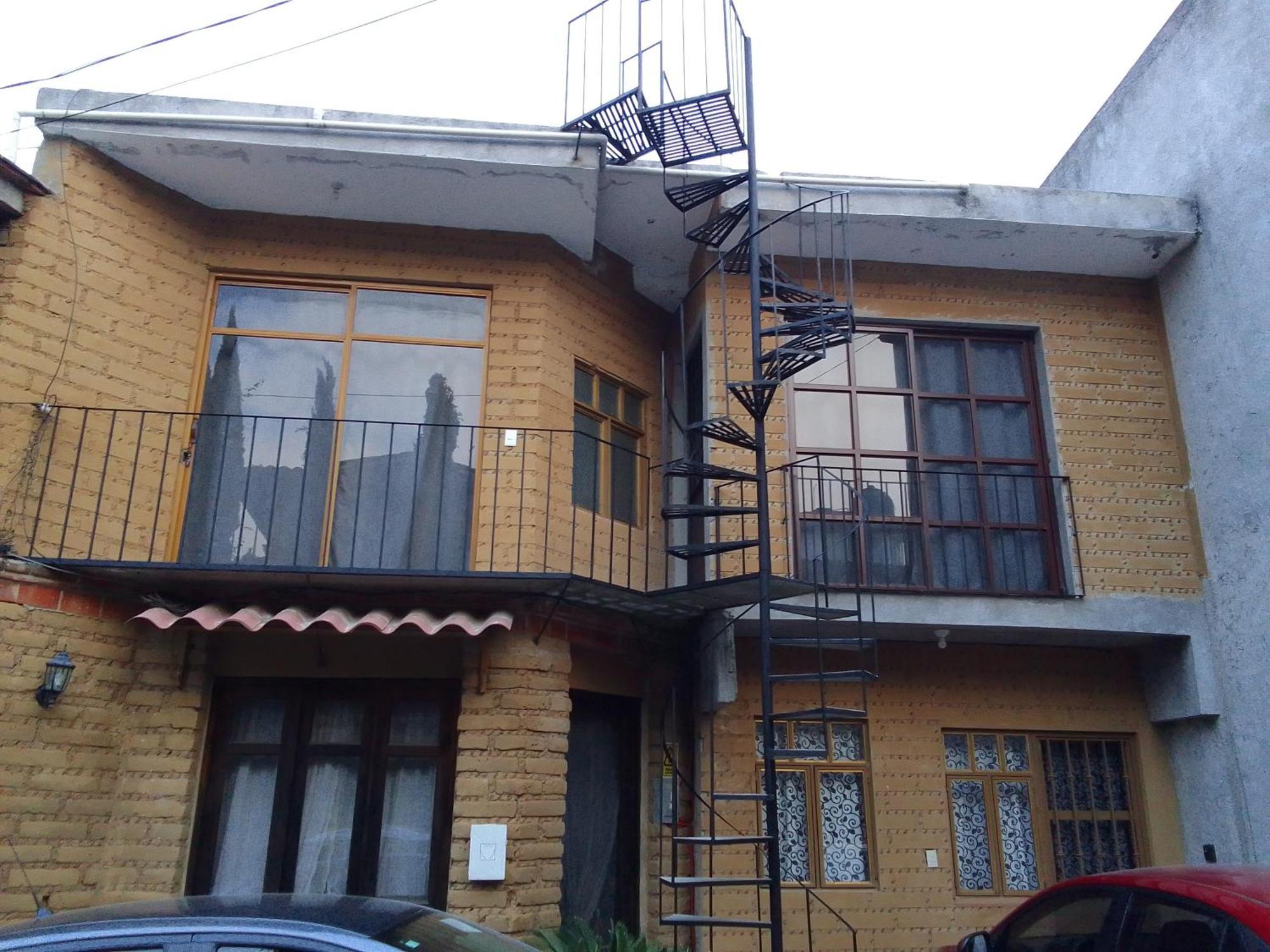 Hospedaje Casa Cortes - Recamaras De Descanso, Tepoztlan Mor - No Contamos Con Estacionamiento Exterior foto